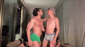 virei puta do macho parrudo
