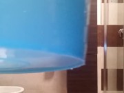 Alpha man pissing, sputi, sega, piscio