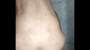 {Um dia inspirado - parte 2}  Submisso AlexxxKidd com cinto de castidade e saco amarrado segue fodendo preparando a cuceta para o melhor