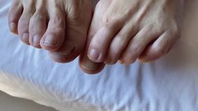 MATURE CUM TOESUCKING - HD