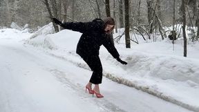 High heels on very slippery icy road, high heels on ice, flip flops on ice, high heels sliding