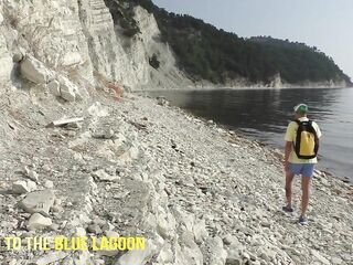 Tour thrash. Nudist angel unexpectedly sucks blogger's weenie