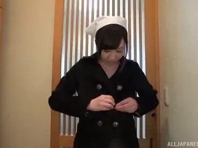 Mizuna Wakatsuki Drops Knees for Pulsating Prick Pleasure Ride