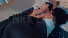 lesbicas interraciais se esfregando no meio da noite – fantasia lesbica – nick elfie