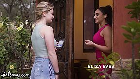 Watch Excellent And Eliza Evess Action