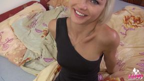 125 - 01 Babe Fucks for Creampie