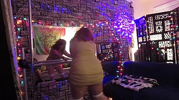 Hotwife Steffi new year pussy dance (alt version)