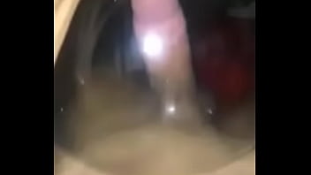Punheta na piroca rosinha