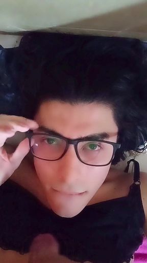 celi shemale, self suck