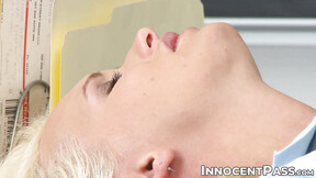 Sexy coach TJ Cummings deeply rammed the wet beaver of blonde Emily Austin