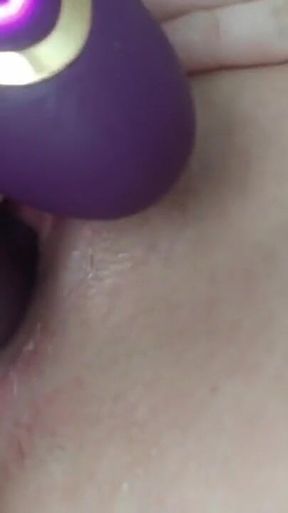 My Stepcousin Shows Me What a Vagina Looks Like When She Reaches Orgasm, She Ends up Soaking Wet