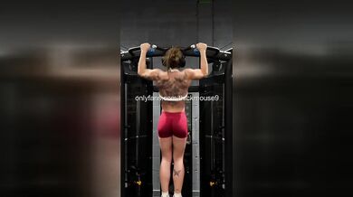 TikTok Live Squat Rack Orgy: Muscle Girl Gaped Wide