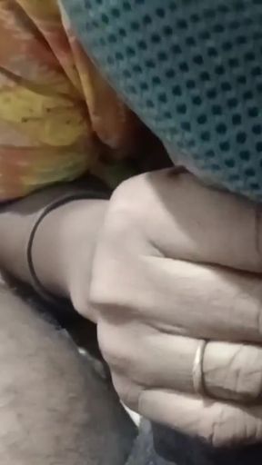 Hot indian big bobs aunty bowlojab doing   Clip 1