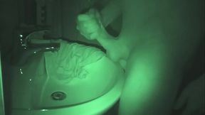 Nachts heimlich im Bad
