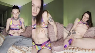 Mommy needs to make this quick okay I’m tired Honey