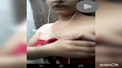 cute smiling bengali girl showing nude for bf