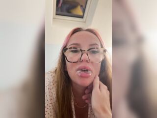 Watch me play with daddy’s cum in my mouth ????