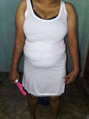 Janu is doing wide break machine alone, she told me to make a video, is hitting her until the goods are gone.