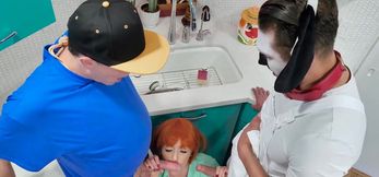 Ginger MILF Lauren Phillips has herself dominated