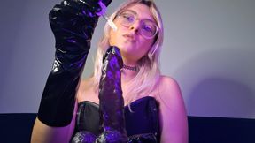 Jerkoff Dildo with Oil + PVC - No Talking ASMR