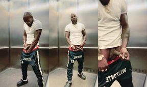 Elevator Surprise: Almost Caught in a Bold Moment with HeyCesarBella!