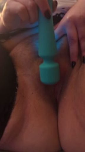 This Goth BBW MILF Loves Being Watched, it helps her cum!!