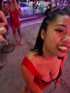 Soi 6 Pattaya | Tempting Night Walk Beautiful smiles, teasing looks,