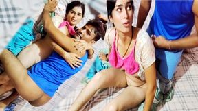 Hot Sexy Desi Indian Bhabhi Fucked Wearing a Saree, Called Friend's Stepsister Home and Fucked