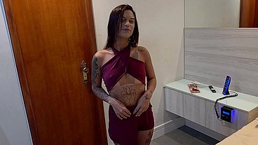 Primeira vez fazendo porno a safada Bruninha Oliveira fodeu na pele com Jr Doidera e ganhou leite dentro da buceta