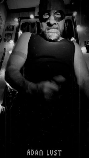 Serial Flasher Dick Wiggler Stops Traffic