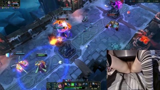 I'M BACK! Gamer Girl playing naked in bed League of Legends #20 Luna
