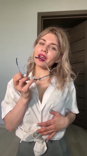 The Secretary a Striptease and Blowjob