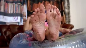 Goddess Ruslana Will Instruct How To Worship Her Feet - MIX