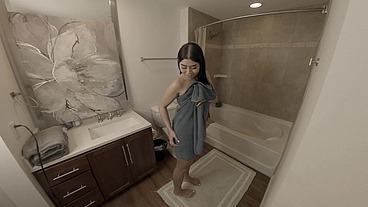 Asian Stepdaughter Seduces Stepdad in Shower FULL VERSION