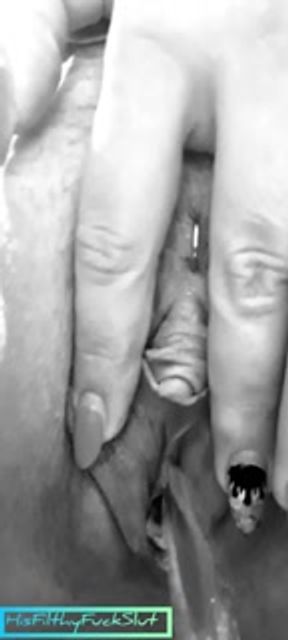 Horney Babi Teaze Her Spread's Her Pussy &amp; Showing Him How She's Going To Fill His Mouth