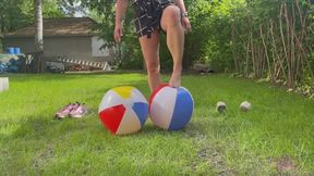 Sneakergirl Amanda - Beachballs - Crushparty