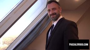 Teen sub Ariell Aquinas gets creampie after a doggy ride