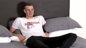 Art Student Taylor Strokes off