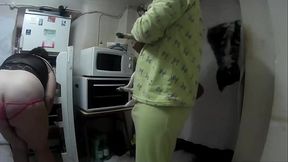 Lencería sexy y una garganta bien profunda para reventar su polla. Soy gorda y me gusta chupar pollas hasta el fondo.