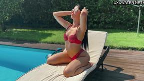 ”Hottest Latin babe swims naked & seduces producer”