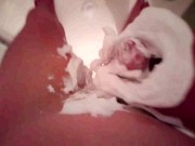 Masturbe (305) with one testicle