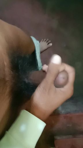 I'm Sitting Alone Shaking