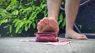 FINDÉMON EPISODE 1: YOU FOUND ME, NOW YOU'RE FUCKED - MANLYFOOT FINDOM SERIES