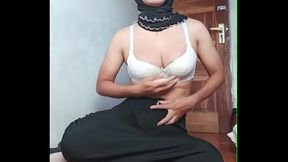 Indo Shemale Wearing Hijab Play Dildo Ass And Cum