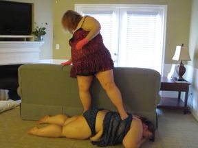 Nv walks on ssbbw Angie Kimber's back