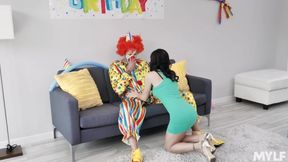 Horny Clown Dick Down - MYLF