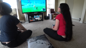 Ann and Raven ignore you to play on their switch instead 1080 x 1920p MP4