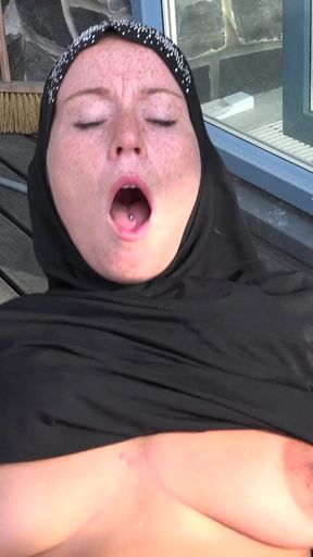 Czech maid Licky Lex satisfies her boss