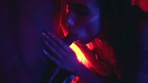 filme completo - marcela dimov nao aguenta de tesao e vai atras de rola em dark room