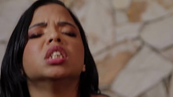 N&atilde_o resisti ao pau enorme do Capoeira e cavalguei bastante - Rita Almeida